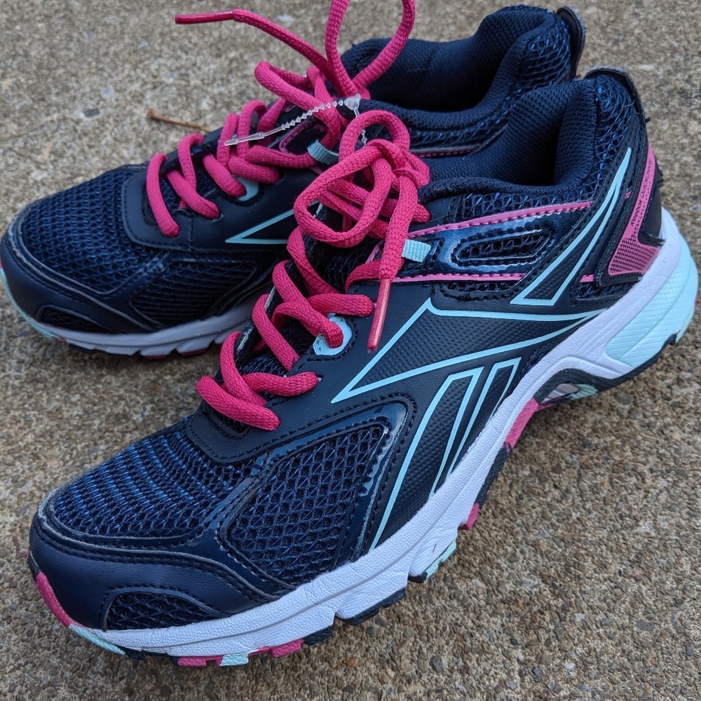 Women's Reebok Quick Chase Running Sneakers 7M